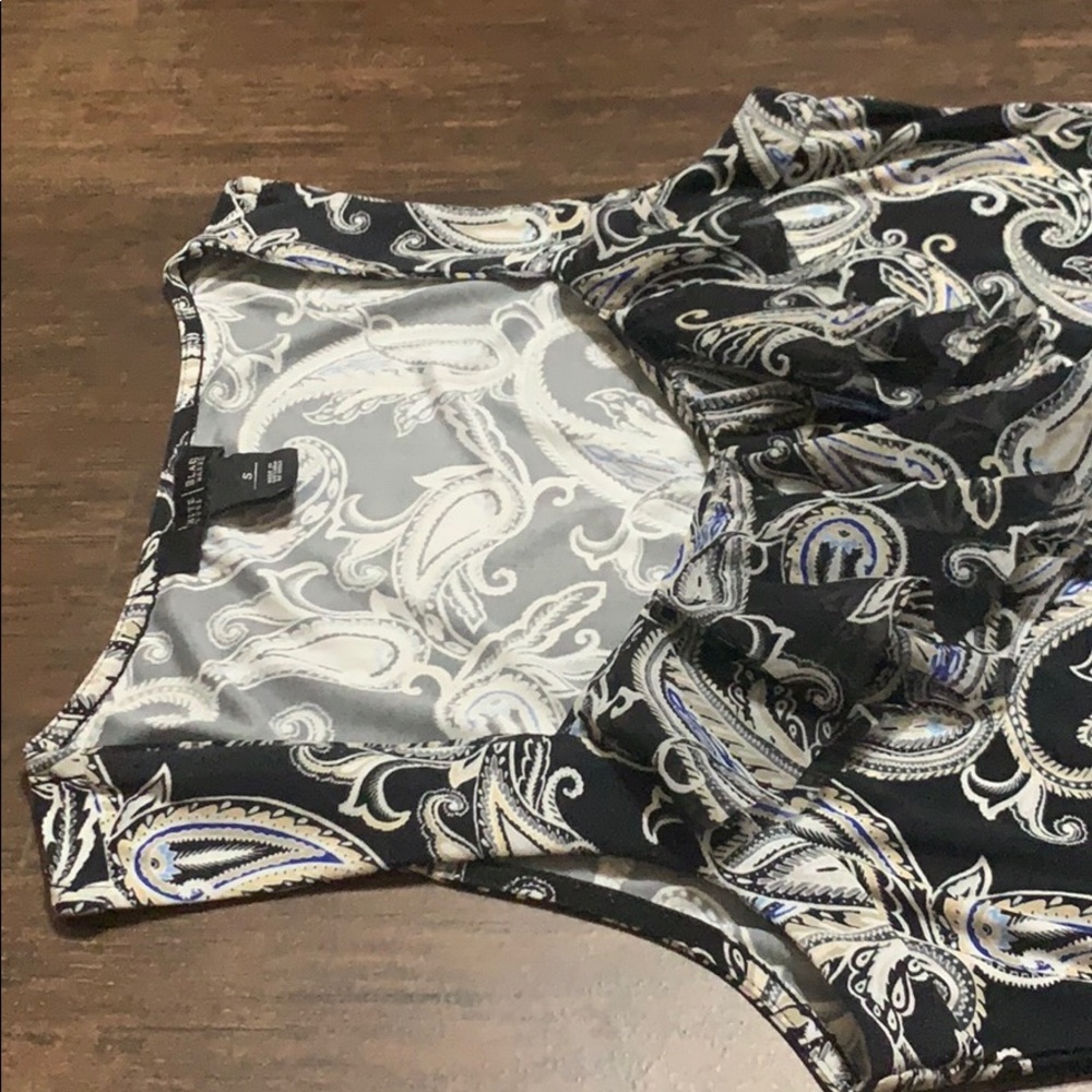 WHBM Paisley Ruffle Neck Tank - Picture 3 of 8
